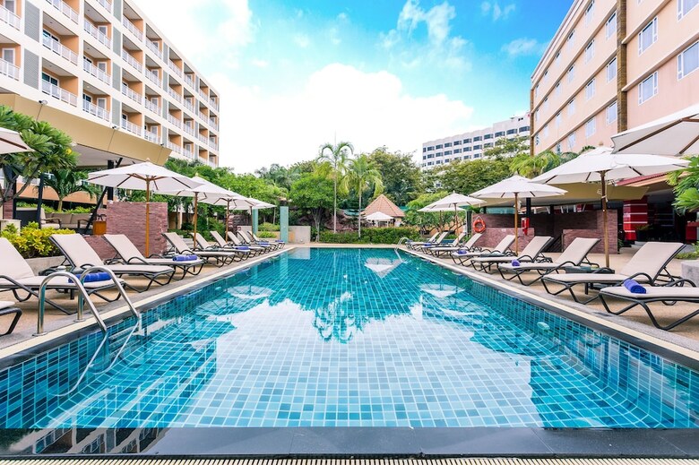 Nova Platinum Hotel
