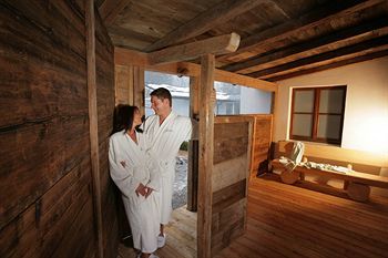 Alm- & Wellnesshotel Alpenhof