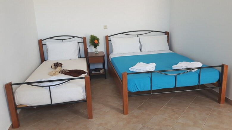 Depis Bay Apartments