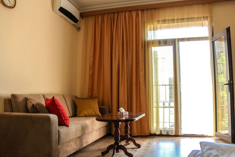 Ris Central Apartments Yerevan