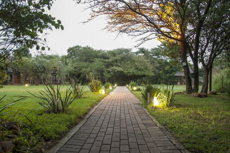 Hotel Kedar Heritage Lodge, Conference Centre & Spa