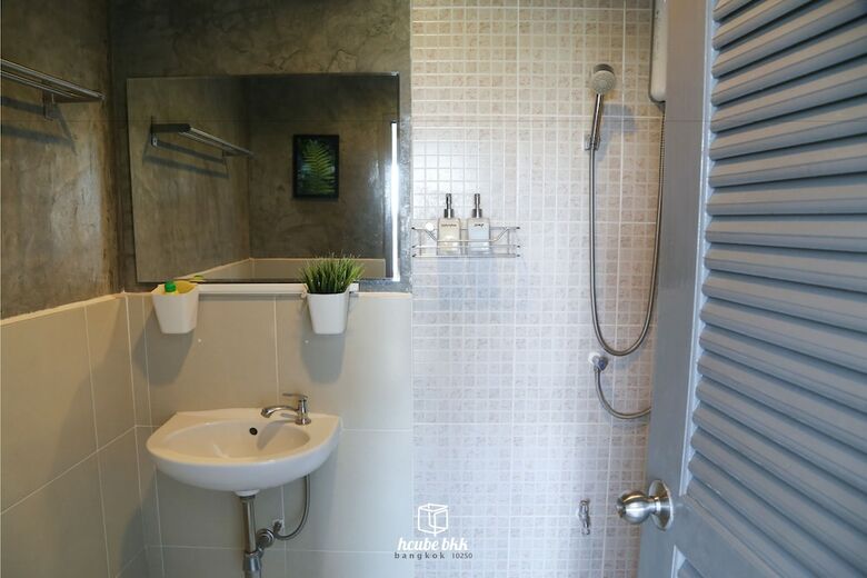 Hotel Hcube Bkk