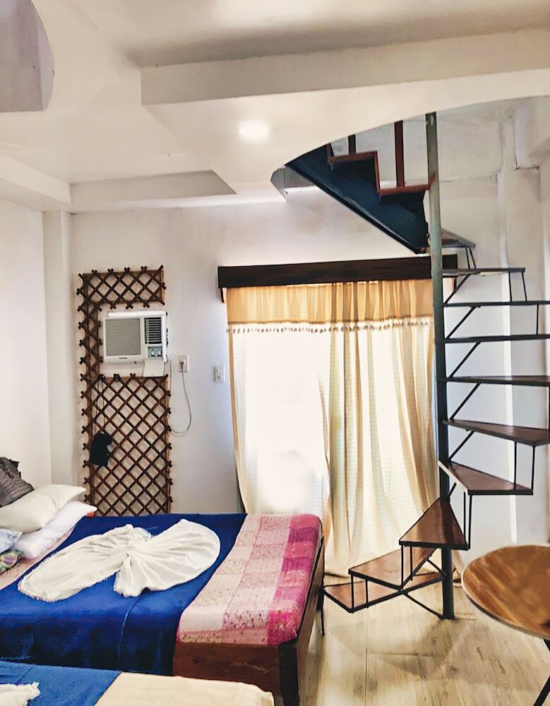 Hotel Pagudpud Rinnovati Beach Resort
