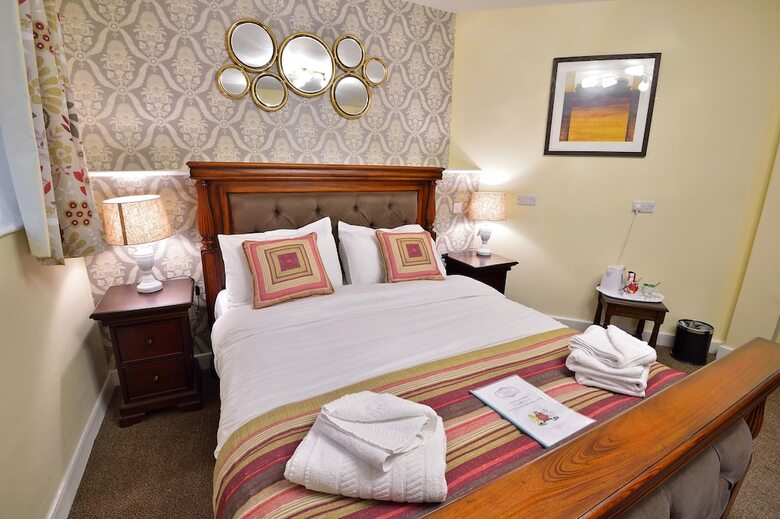 Posada The Royal Victoria & Bull Hotel