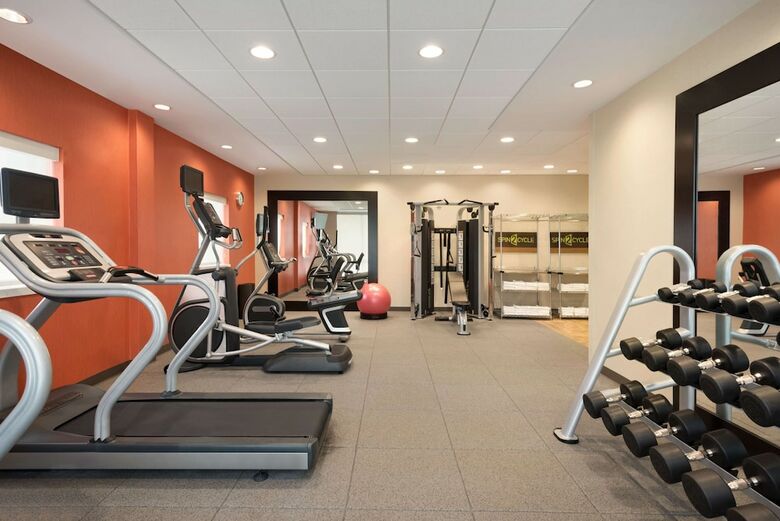 Hotel Home2 Suites By Hilton Menomonee Falls Milwaukee