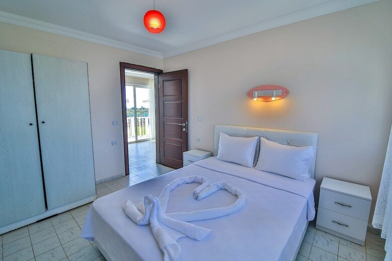 Sunset Village Apart Hotel