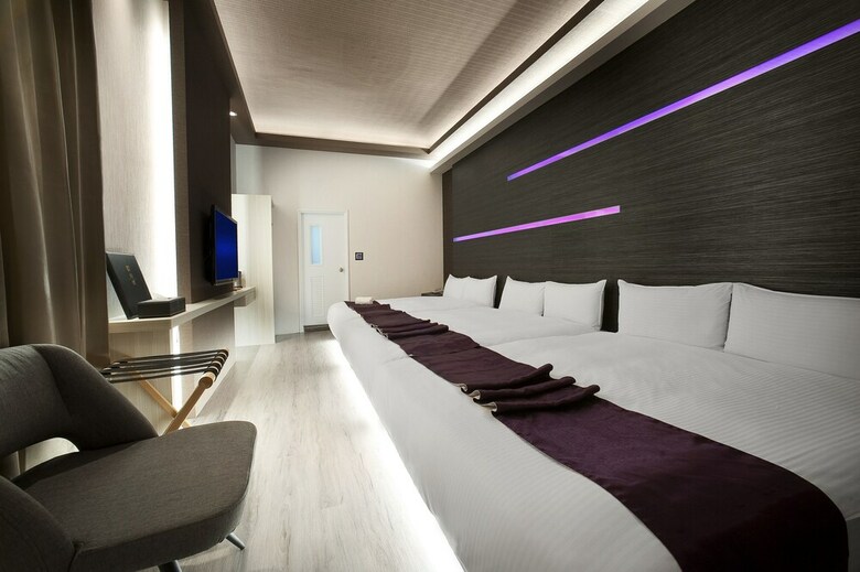 One Fukun Hotel