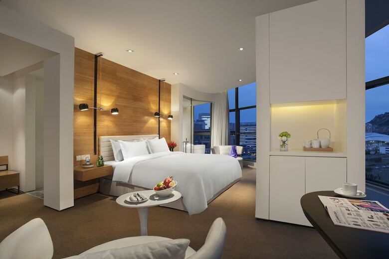 Himalayas Qingdao Hotel