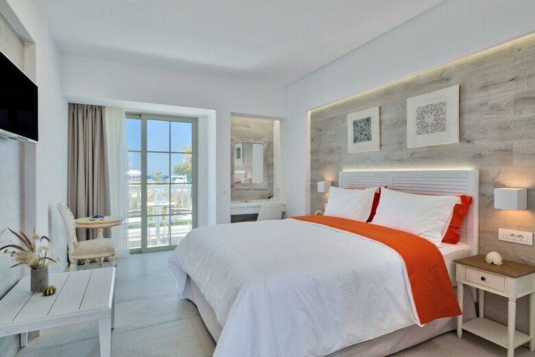 Hotel White Pearls Luxury Suites - Adults Only
