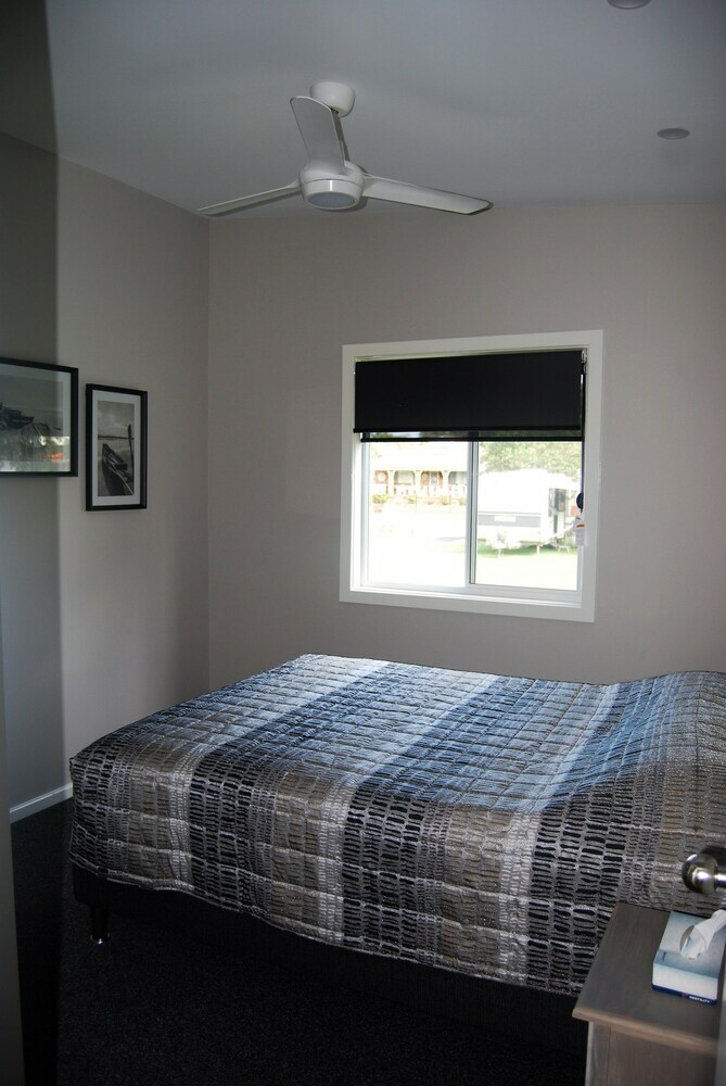 Cabana Laguna Lodge Holiday Units