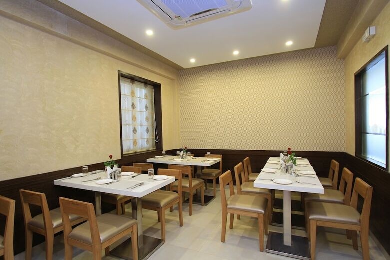 Hotel Nandhana Regent Koramangala