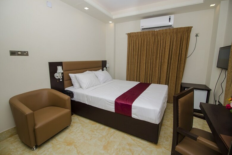 Pacific Lake View Hotel