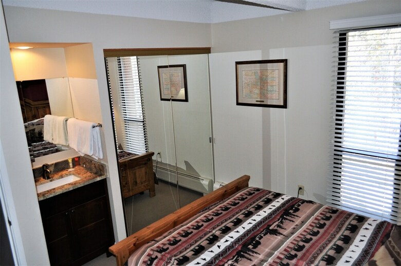 Ten Mile Island 2 Bed Plus Den