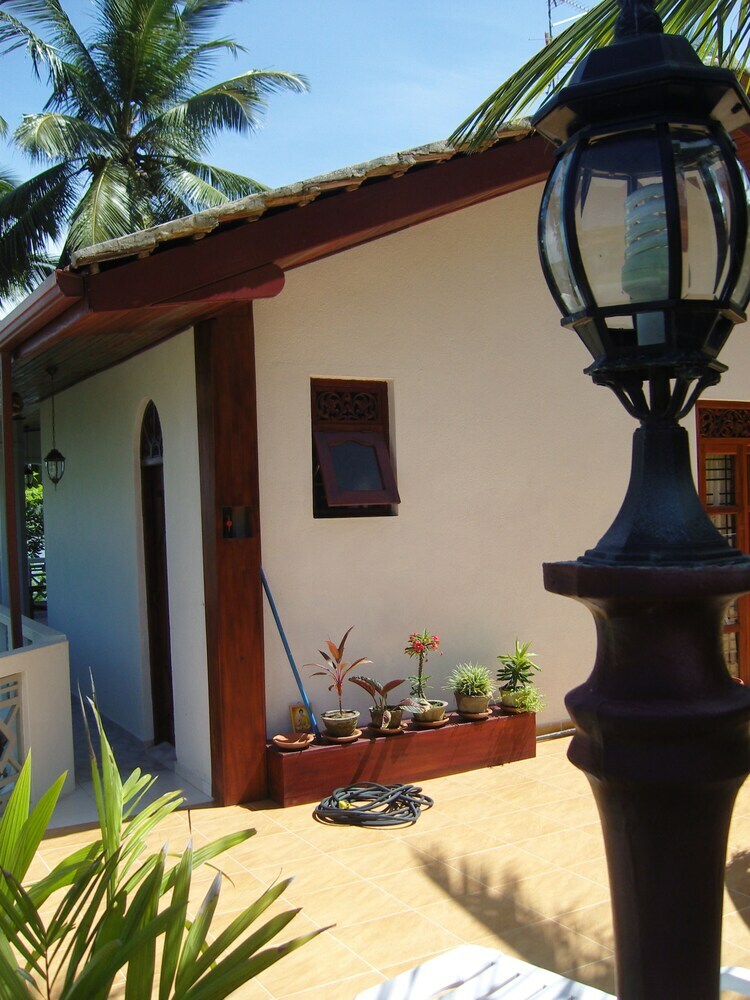 Hotel Sankarest Villa