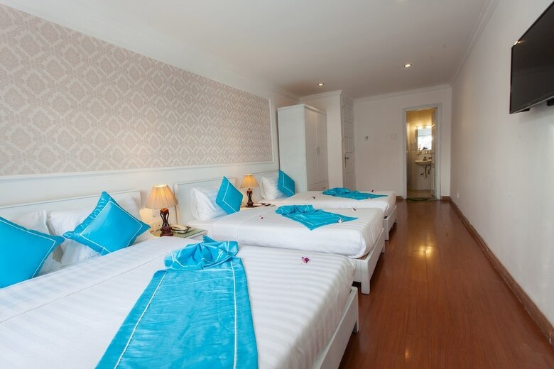 Hostal Hanoi Buddy Inn & Travel