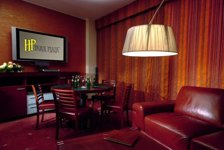 Hotel Hp Park Plaza