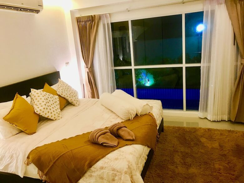 2 Bedroom Pool Villa Walk To Beach