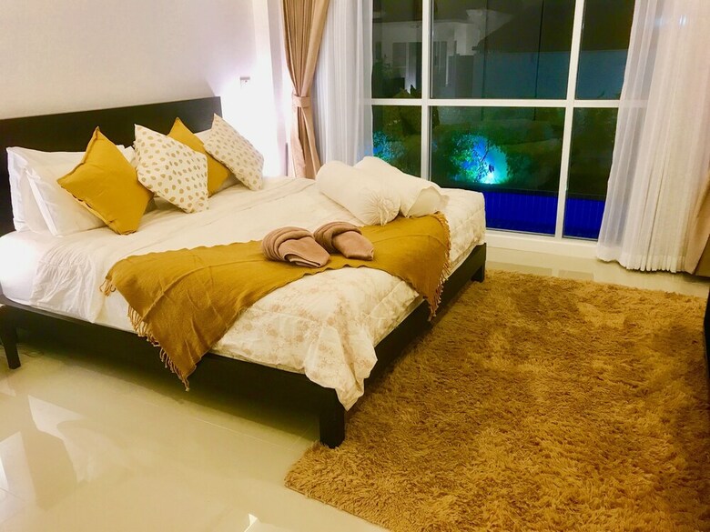 2 Bedroom Pool Villa Walk To Beach