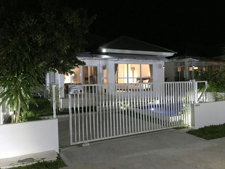 2 Bedroom Pool Villa Walk To Beach
