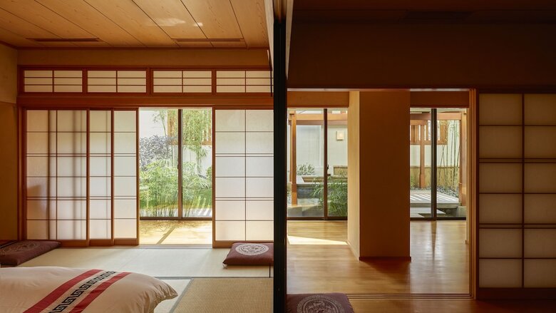 Hotel Villa 32 (guests Must Be 16 And Older)