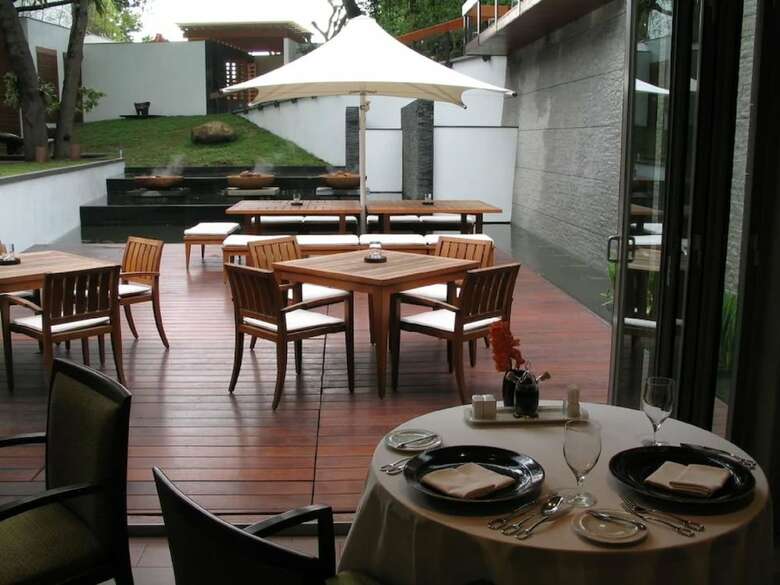 Hotel Villa 32 (guests Must Be 16 And Older)