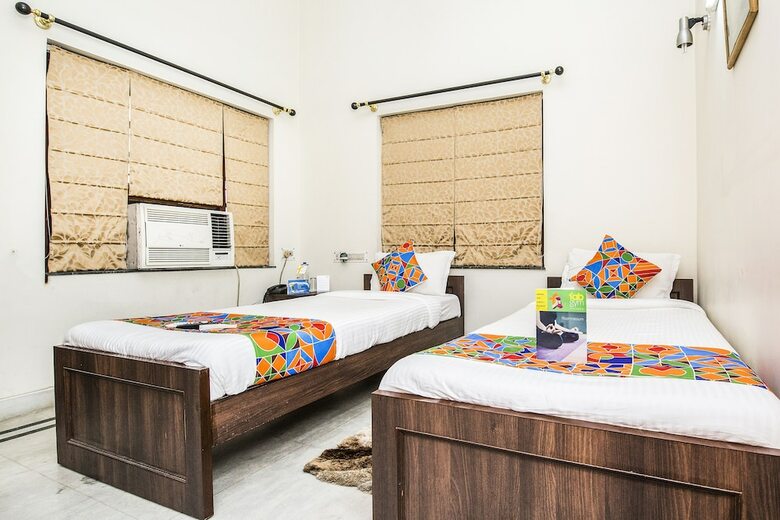 Fabhotel Mishra Residency Salt Lake City