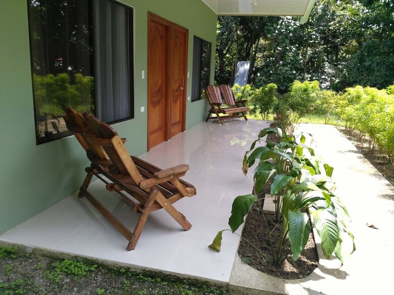 Hostal Manuel Antonio Hostel Resort