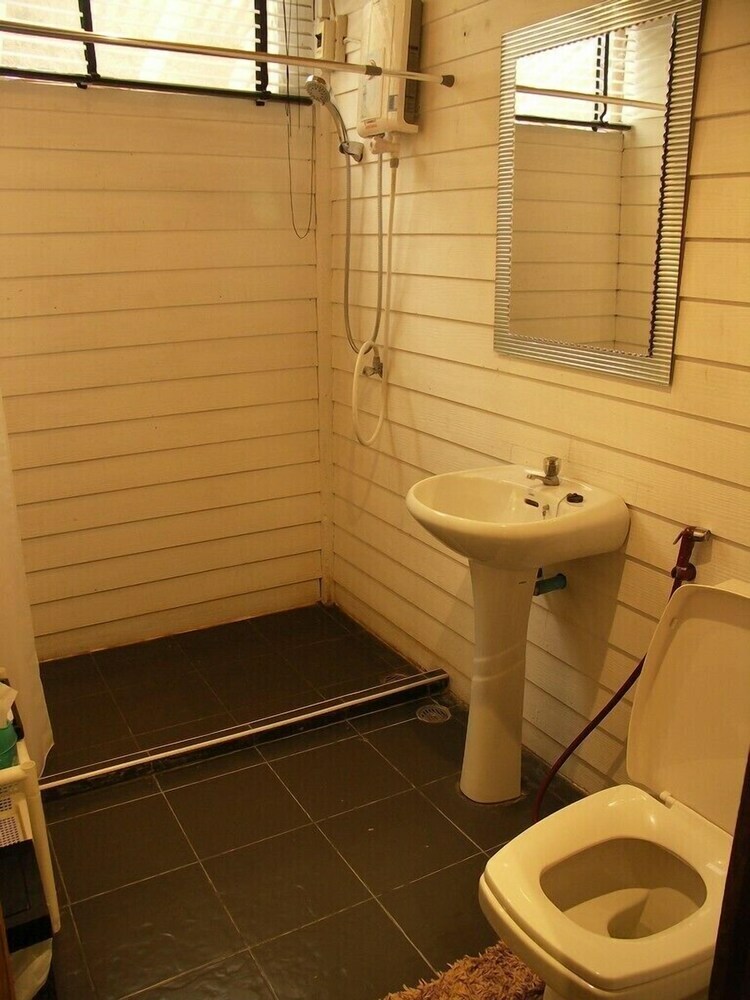 Hotel Suan Muang Porn