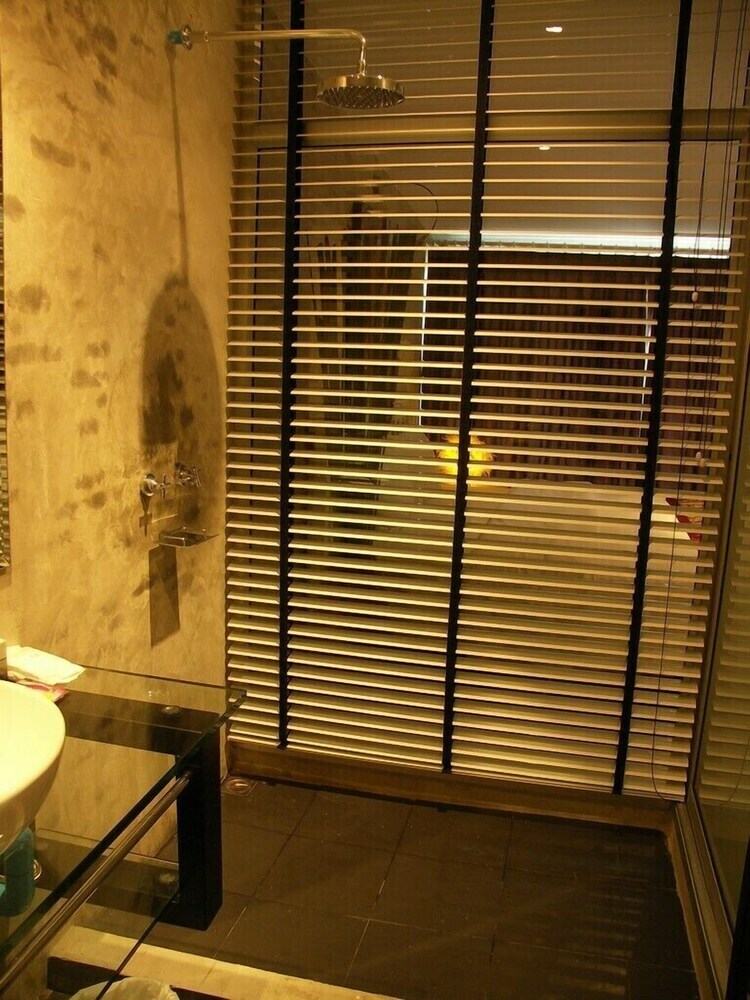 Hotel Suan Muang Porn