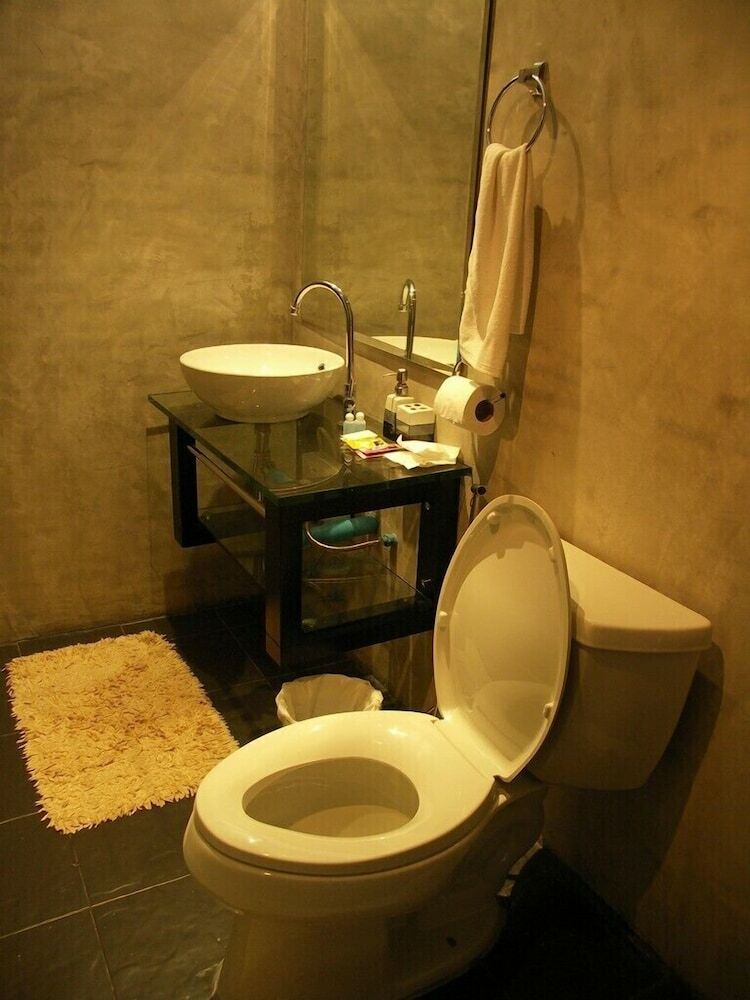 Hotel Suan Muang Porn