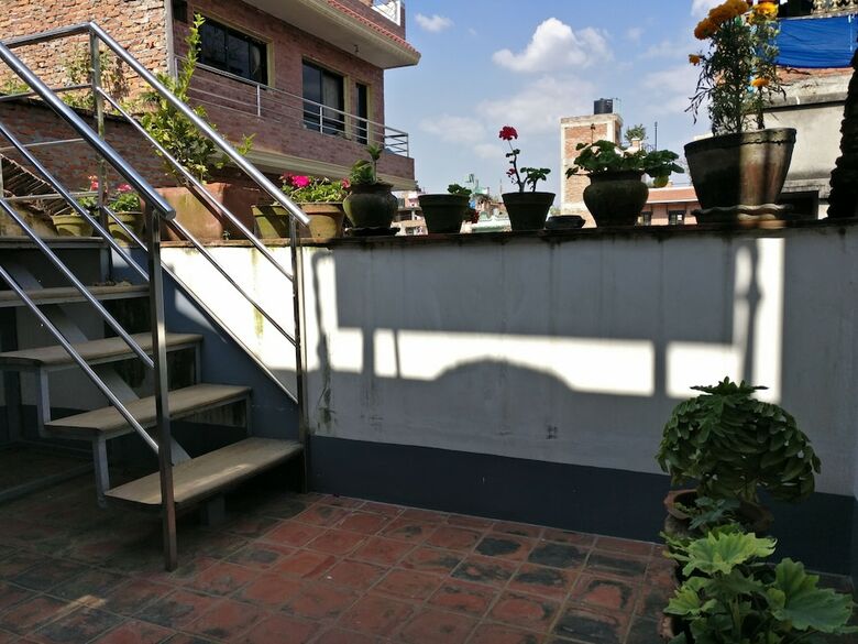 Hotel Hiranya Guest House