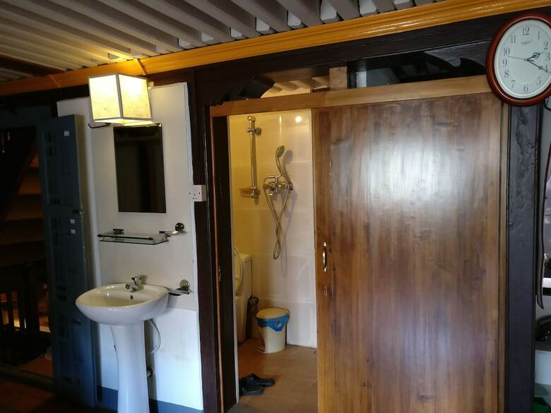 Hotel Hiranya Guest House