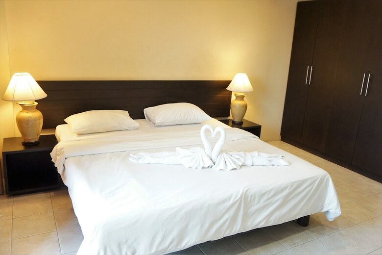 Apartamentos Chaofa West Suites