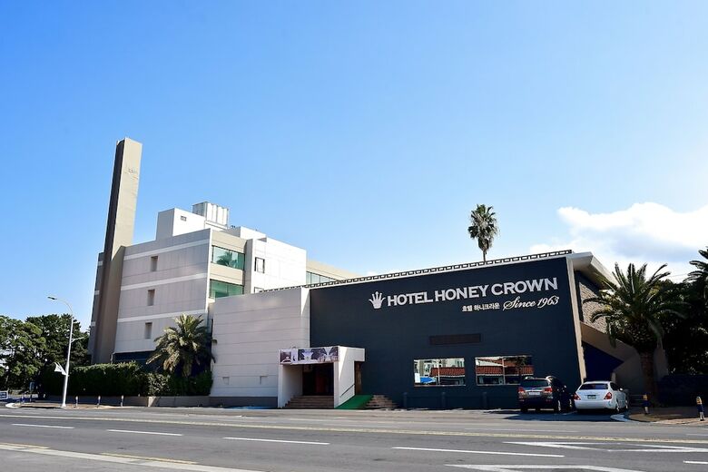 Hotel Honey Crown