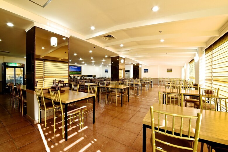 Hotel Honey Crown