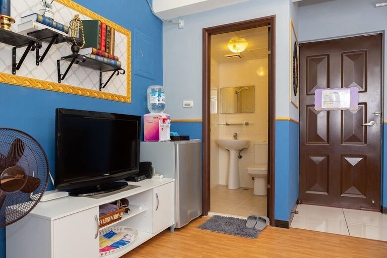 Hotel Meow Meow Hostel