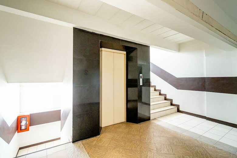 Hotel Living Naraa Place