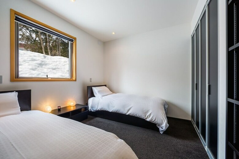 Phoenix Chalets