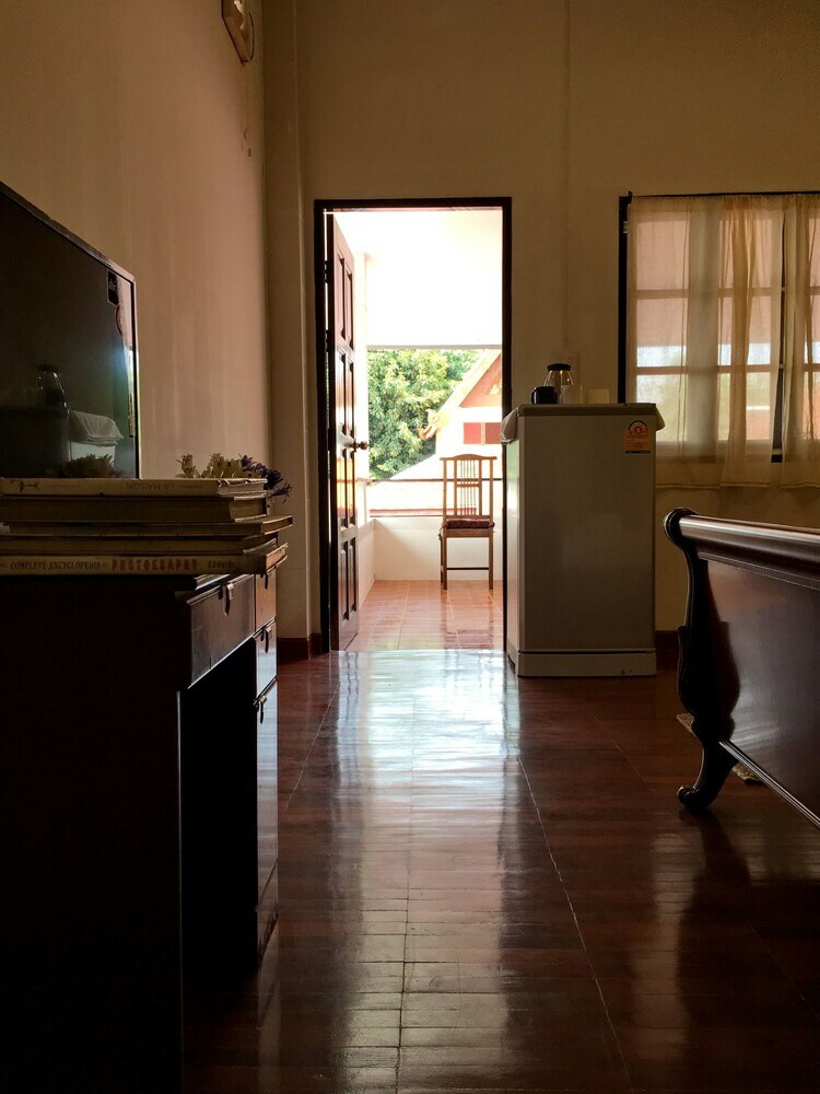 Hostal Tato House