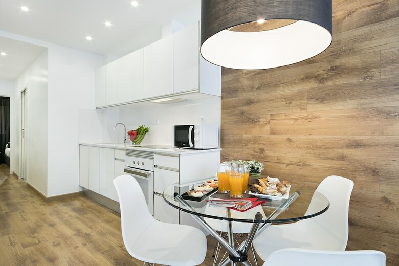 Mar Apartments