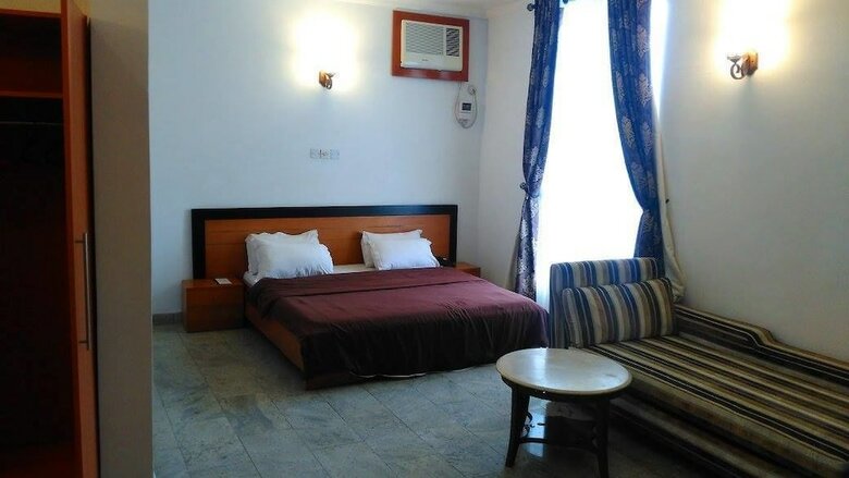 Karma Hotel