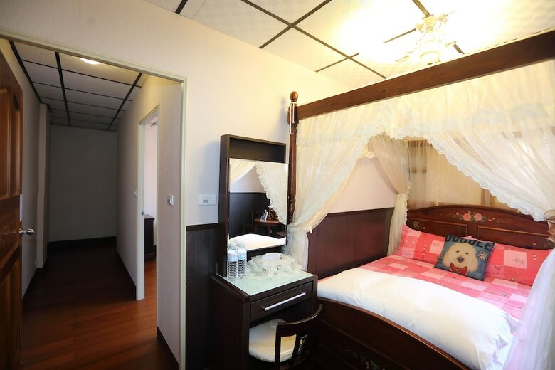 Hotel First Place B&B - Hualien Railway Station