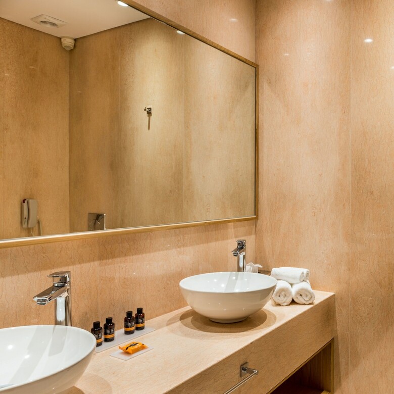 Hotel Avra Apartments Venetian Harbour