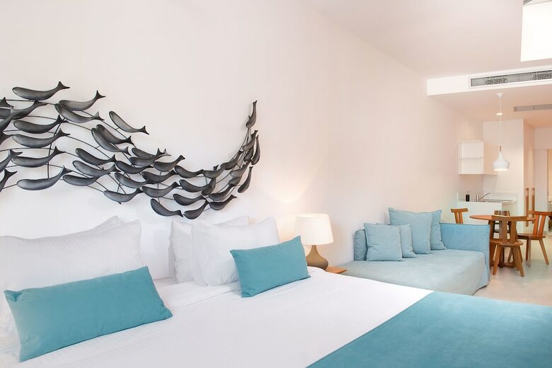 Hotel Avra Apartments Venetian Harbour