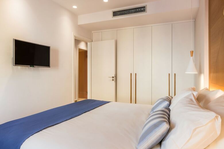 Hotel Avra Apartments Venetian Harbour