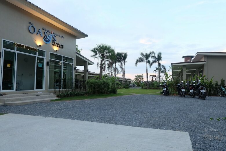 Hotel The Oasis Khaolak Resort