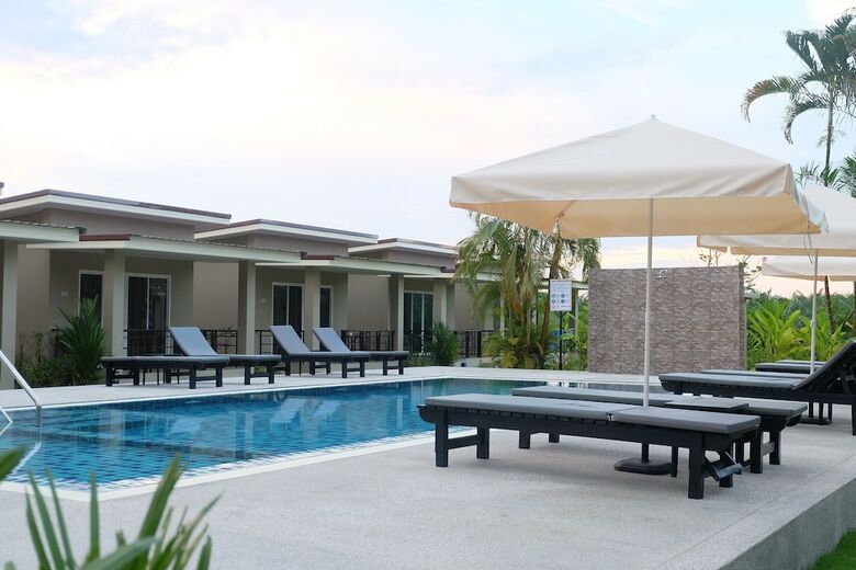 Hotel The Oasis Khaolak Resort