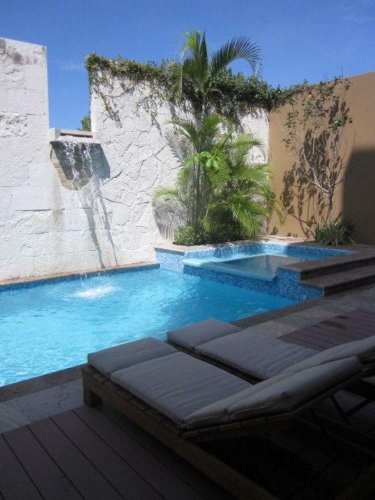 Blaze Hotel & Suite Vallarta