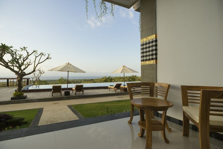 Semabu Hills Hotel Nusa Penida - Bali