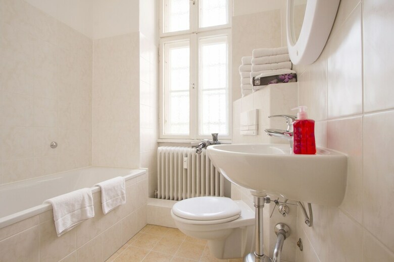 Primeflats - Huge Apartment At Gasometer 17